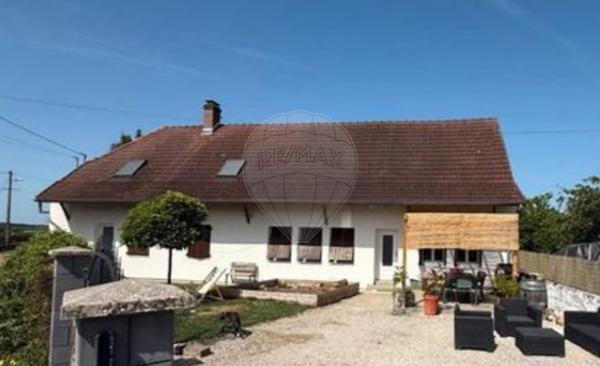 Maison 6 chambre(s) à vendre - Lays-sur-le-Doubs, Saône-et-Loire - 71
