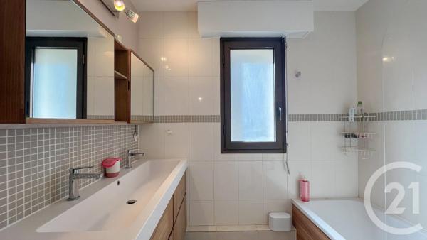 Appartement F4 à vendre  4 pièces - 80,45 m 2   LE PERREUX SUR MARNE  - 94