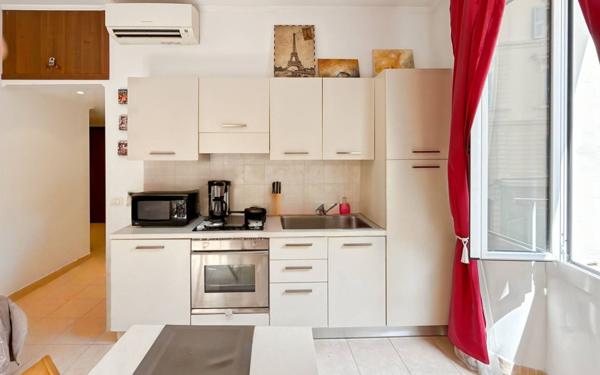 Appartement à vendre    2 pièces • 29,85 m2 Nice