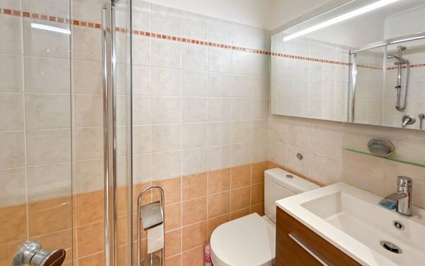 Appartement à vendre    2 pièces • 29,85 m2 Nice