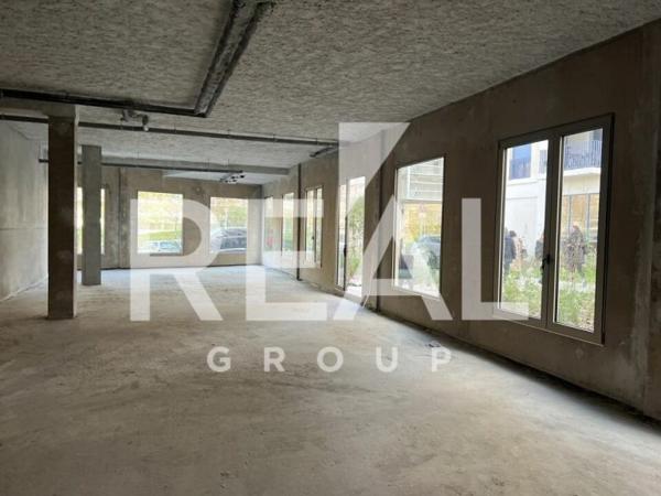 Local commercial de 159 m² à louer à Bordeaux