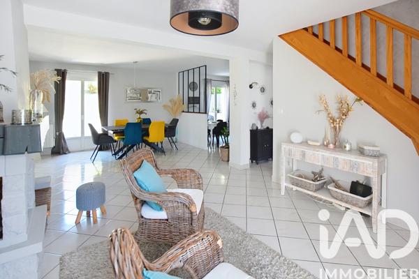 Maison à vendre 7 pièces 143 m² Crécy-la-Chapelle