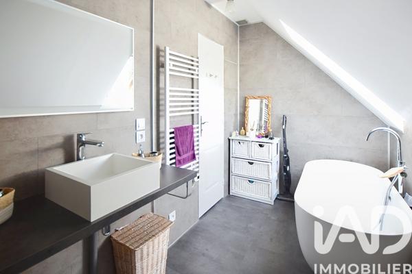 Maison à vendre 7 pièces 143 m² Crécy-la-Chapelle