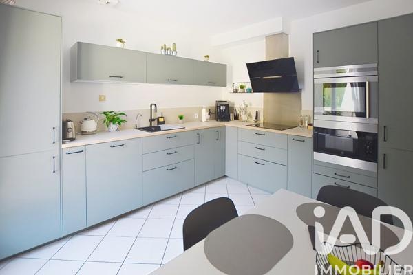 Maison à vendre 7 pièces 143 m² Crécy-la-Chapelle