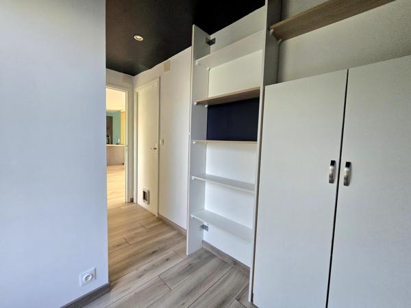 MAISON 110 m² – 2 CHAMBRES et 2 BUREAUX – ROMILLÉ CENTRE