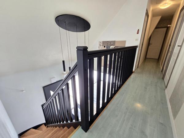 MAISON 110 m² – 2 CHAMBRES et 2 BUREAUX – ROMILLÉ CENTRE