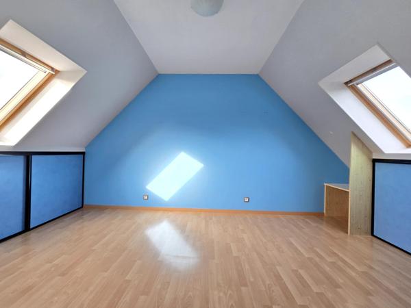 MAISON 110 m² – 2 CHAMBRES et 2 BUREAUX – ROMILLÉ CENTRE