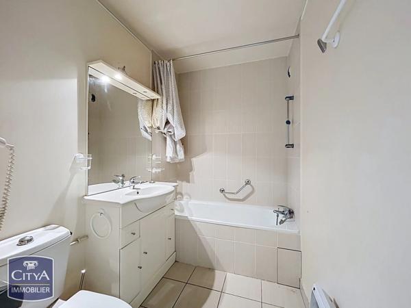 Appartement à vendre 4 pièces 87.9m² Lucé (28110)