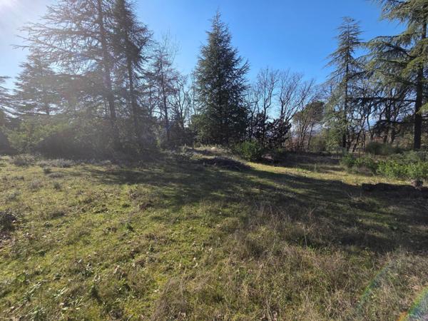 Terrain d’exception avec vue sur le Luberon