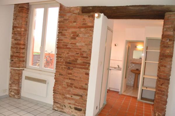 Appartement saint michel Toulouse T1 20.83 m2 proche métro