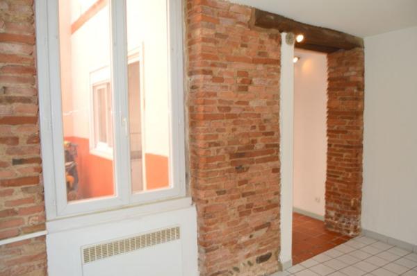 Appartement saint michel Toulouse T1 20.83 m2 proche métro