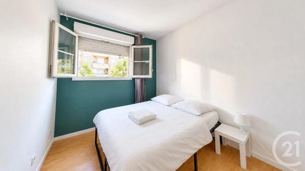 Appartement à vendre  4 pièces - 75,53 m 2   AUBERVILLIERS  - 93
