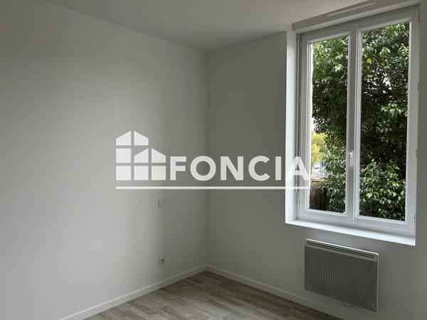 Location Appartement 3 pièces 56.11 m² - 21 RUE BAUDIN Agen 47000