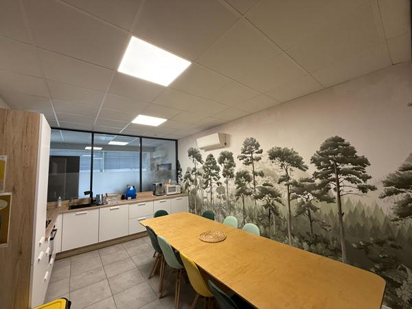 BUREAUX A LOUER DANS UN ESPACE DE COWORKING