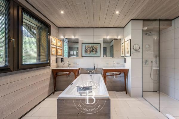 Megève, Chalet 5 Chambres -  382 m² à vendre