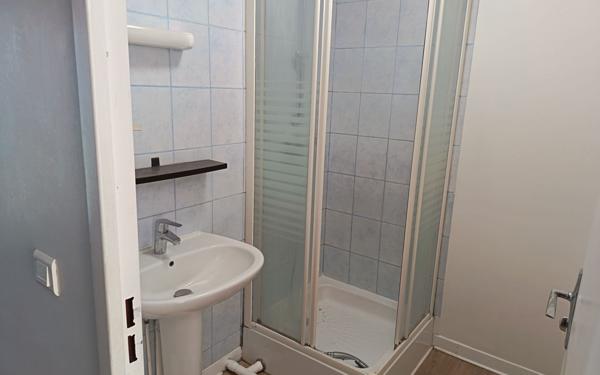 Maison à louer    6 pièces • 141 m2 Belleville-sur-Mer