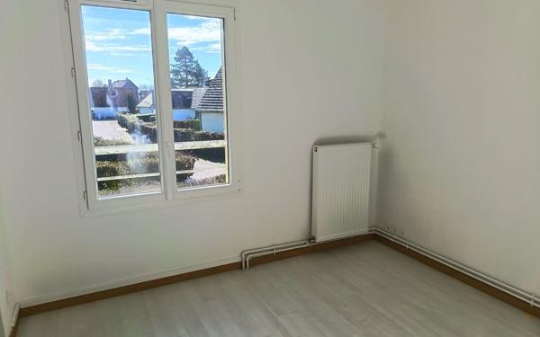 Maison à louer    6 pièces • 141 m2 Belleville-sur-Mer