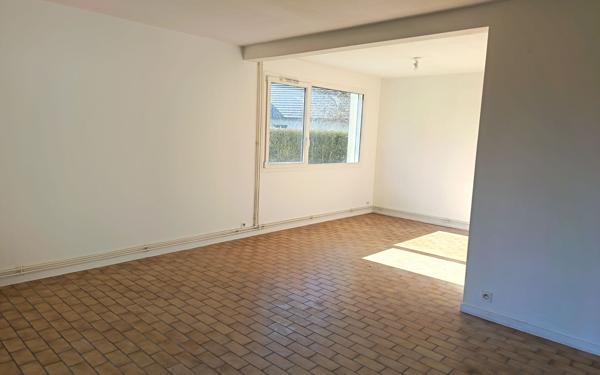 Maison à louer    6 pièces • 141 m2 Belleville-sur-Mer