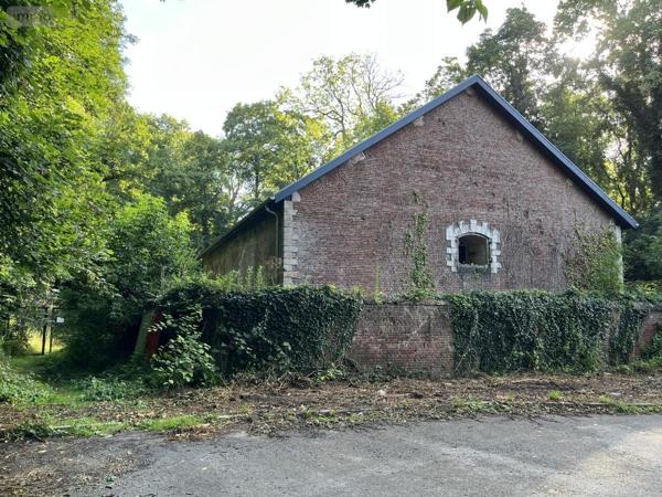 Local professionnel à vendre à Arras dans le Pas-de-Calais (62000), ref : 62135-2077