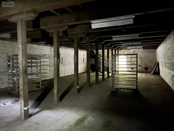 Local professionnel à vendre à Arras dans le Pas-de-Calais (62000), ref : 62135-2077