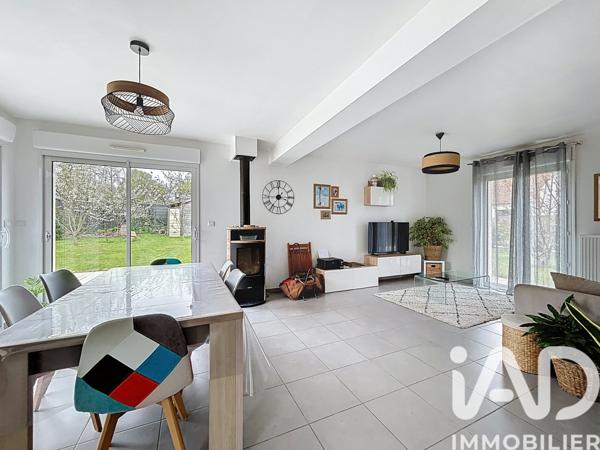 Maison à vendre 5 pièces 124,22 m² Saint-Fuscien