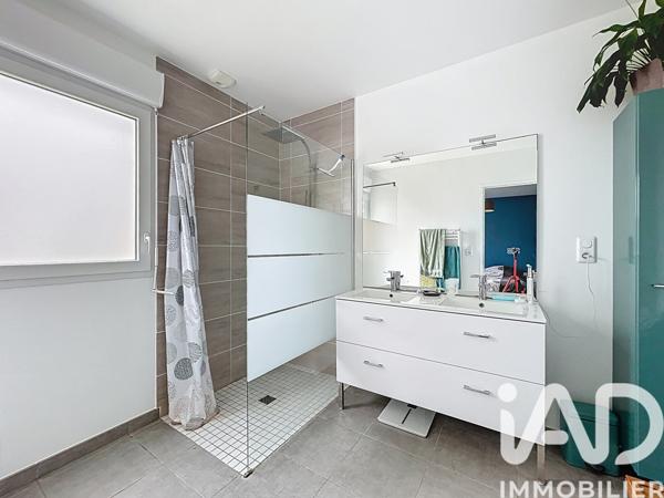 Maison à vendre 5 pièces 124,22 m² Saint-Fuscien