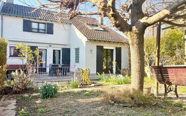 Maison à vendre    5 pièces • 113 m2 Morangis