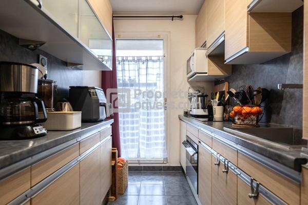 Bel appartement 3 pièces de 60,42 m² à Montévrain avec balcon, parking et cave