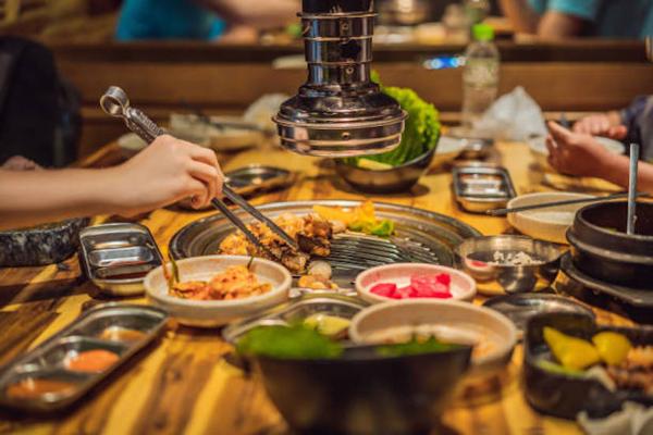 75020 PARIS : RESTAURANT/TRAITEUR  - 70 M² - GROSSE EXTRACTION - EMPLACEMENT 1BIS