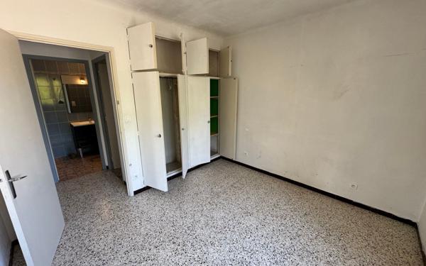 Maison à vendre    5 pièces •  Saint-Privat-des-Vieux