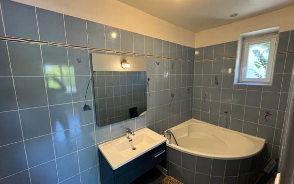 Maison à vendre    5 pièces •  Saint-Privat-des-Vieux