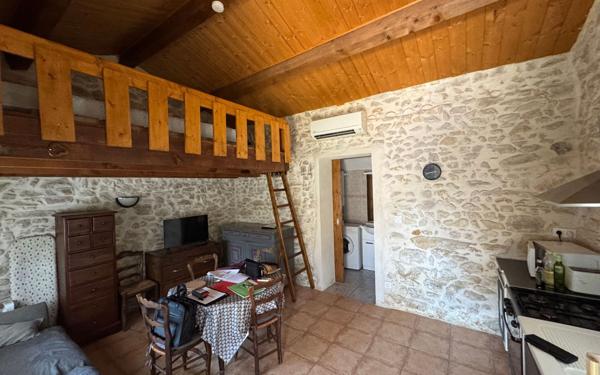 Maison à vendre    5 pièces •  Saint-Privat-des-Vieux