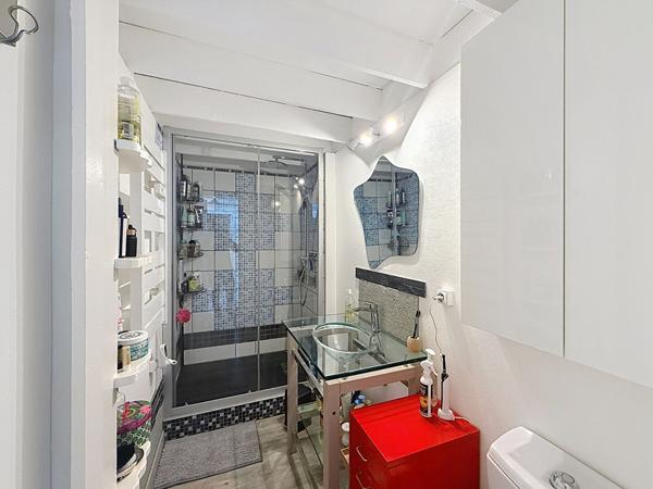 Loft Barjols 6 pièces 360 m2 au calme