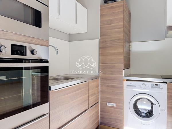 T3 lumineux avec terrasse, piscine collective et cadre de vie privilégié