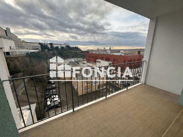 Location Appartement 4 pièces 70.5 m² - 15 RUE BENEDIT Marseille 13001