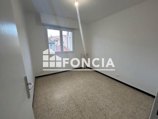 Location Appartement 4 pièces 70.5 m² - 15 RUE BENEDIT Marseille 13001