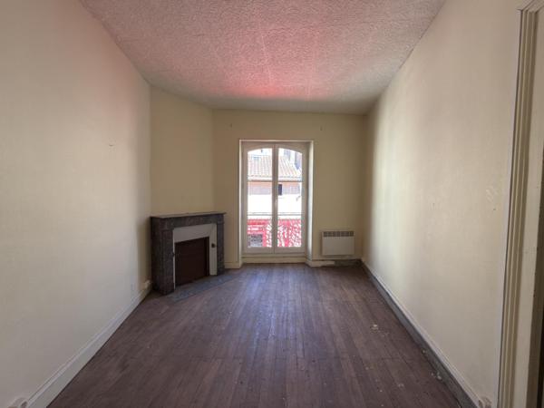 Poitiers Centre-ville Plateau — Local commercial 85 m² avec vitrine, Rue Saint-Nicolas