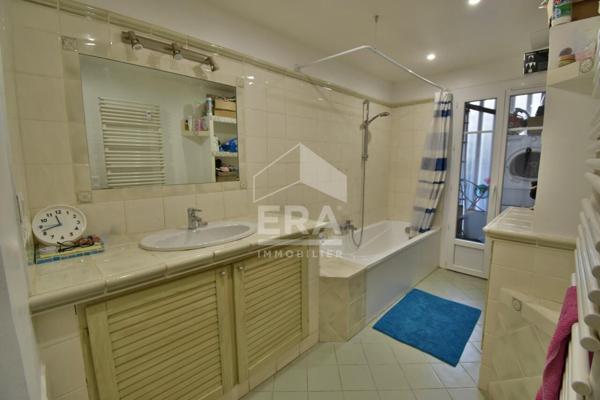 Appartement Grasse 3 pièce(s) 62.35 m2