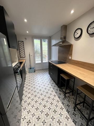 RESIDENCE LA CORNICHE - BEL F3 MEUBLE AVEC BALCONS