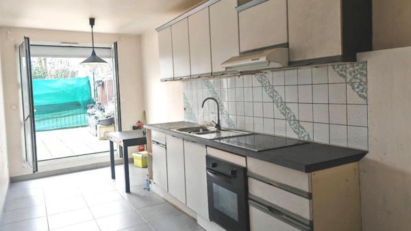 Appartement T4 au RDC avec terrasse 50 m²- Proche transport RER