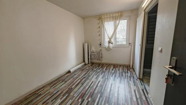 Appartement T4 au RDC avec terrasse 50 m²- Proche transport RER