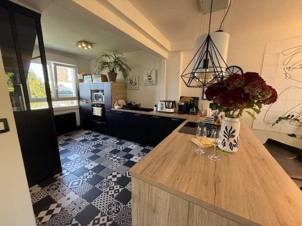 ELEGANTE MAISON RENOVEE,  A 10 MM A PIED DE LA PLAGE