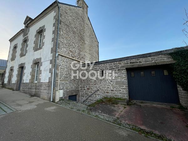 Maison de ville à vendre dans le bourg d'Elven