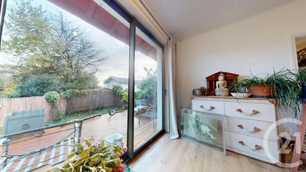 Appartement F3 à vendre  3 pièces - 76,38 m 2   BIARRITZ  - 64
