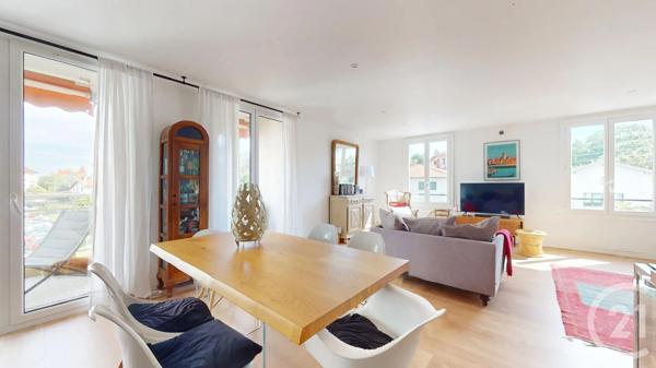 Appartement F3 à vendre  3 pièces - 76,38 m 2   BIARRITZ  - 64