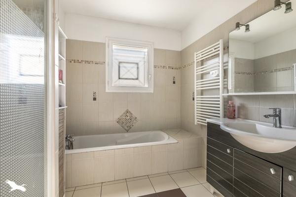 Maison à vendre |  Mios |  4 pièces | 102 m²