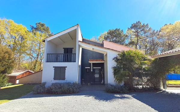 Maison à vendre    5 pièces •  Saint-Aubin-de-Lanquais