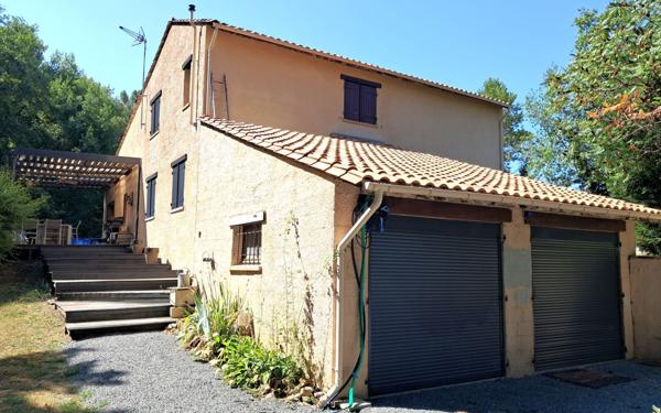 Maison à vendre    5 pièces •  Saint-Aubin-de-Lanquais