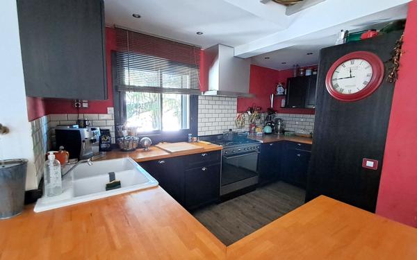 Maison à vendre    5 pièces •  Saint-Aubin-de-Lanquais