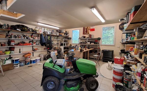 Maison à vendre    5 pièces •  Saint-Aubin-de-Lanquais